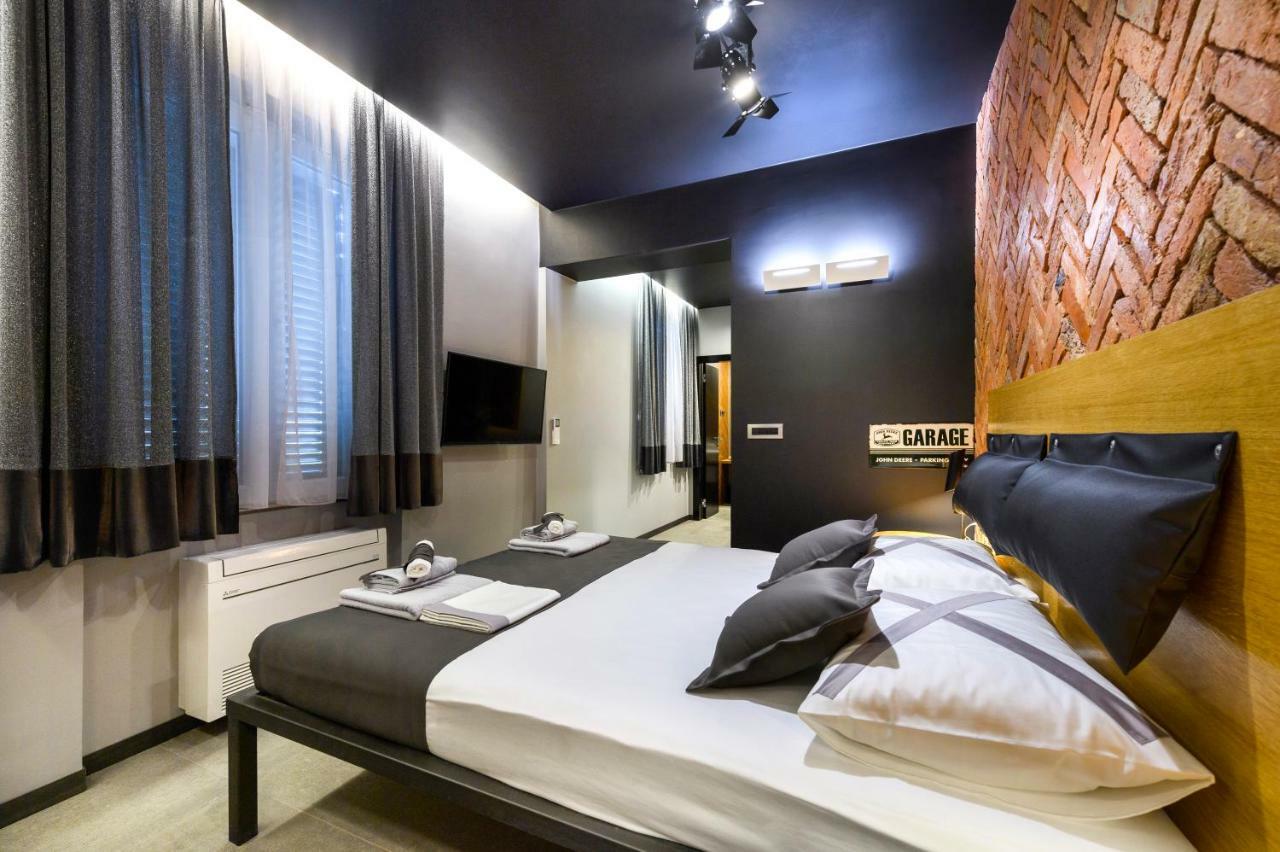 Split Industrial Design Rooms Eksteriør bilde
