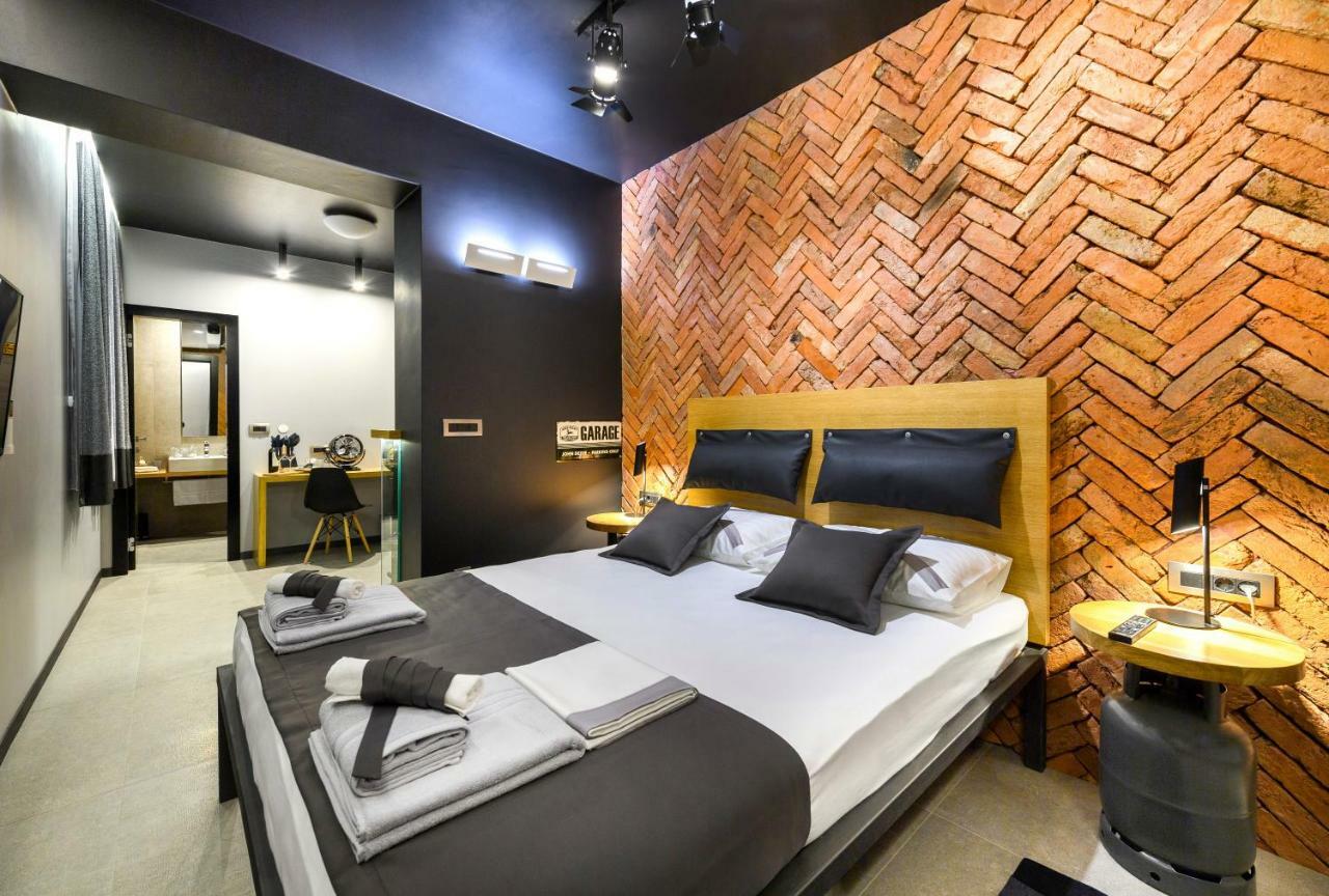 Split Industrial Design Rooms Eksteriør bilde