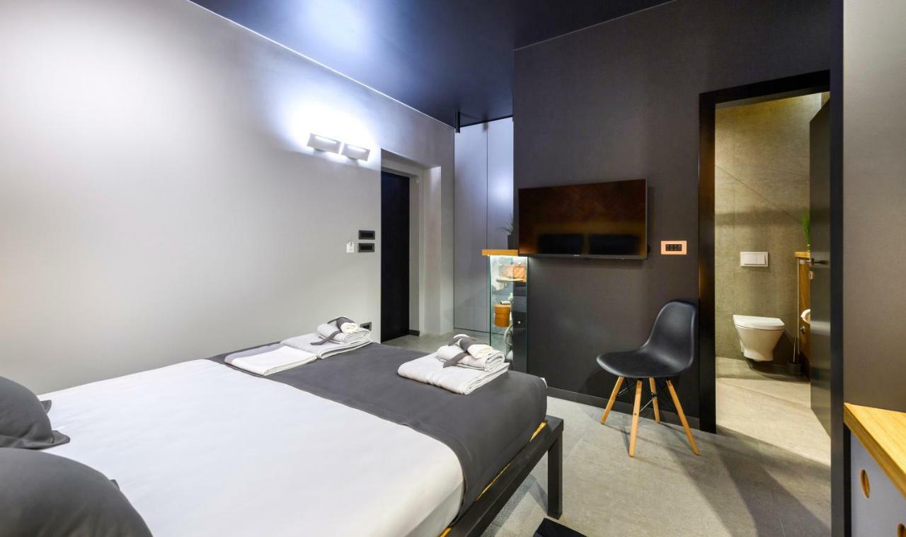 Split Industrial Design Rooms Eksteriør bilde